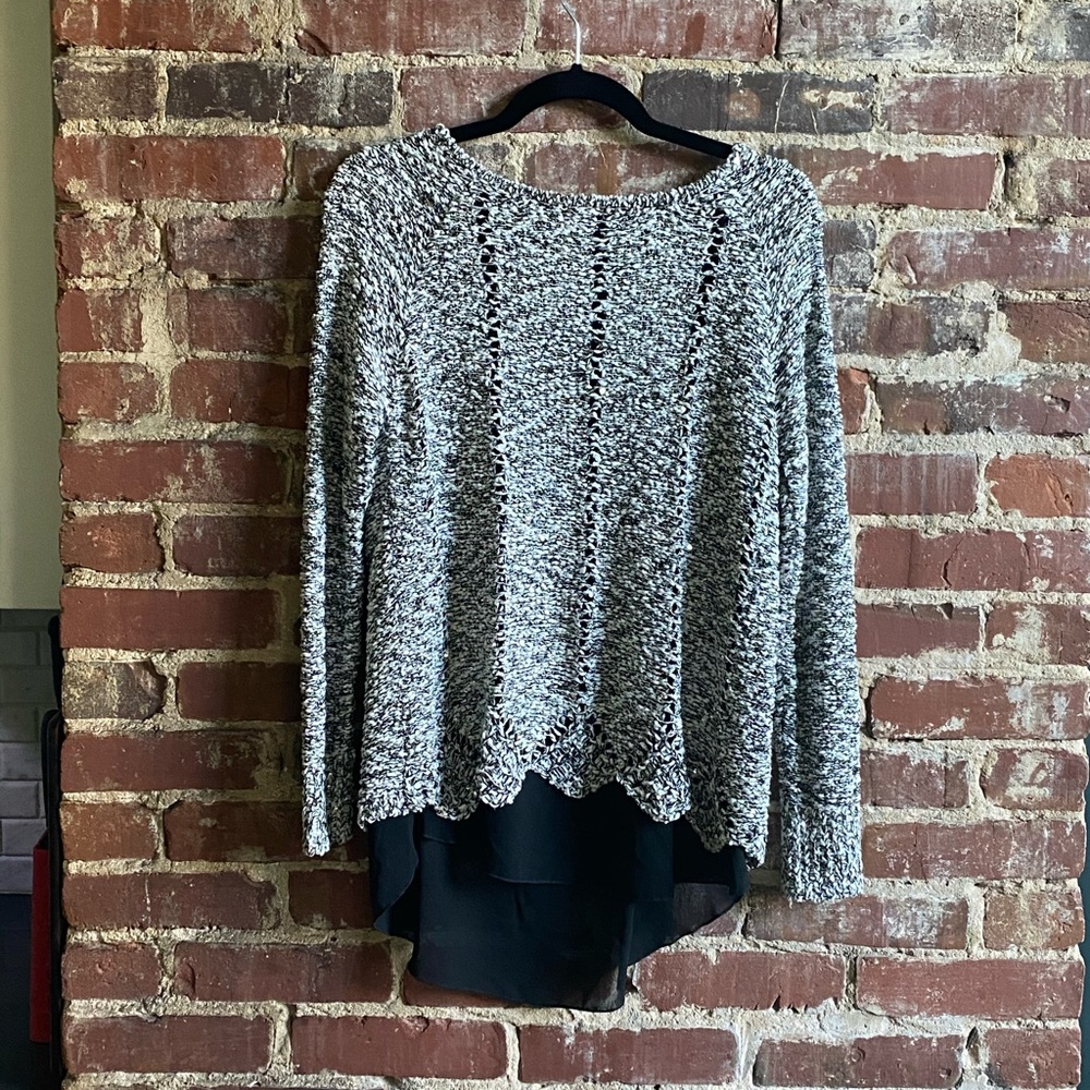 Pretty sweater with a touch of sparkle.